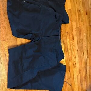 Mountain Hardware waterproof snow/ski pants Women’s black